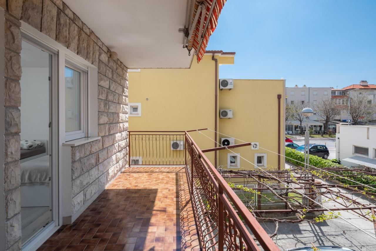 City Apartment Domagoj Omiš Buitenkant foto