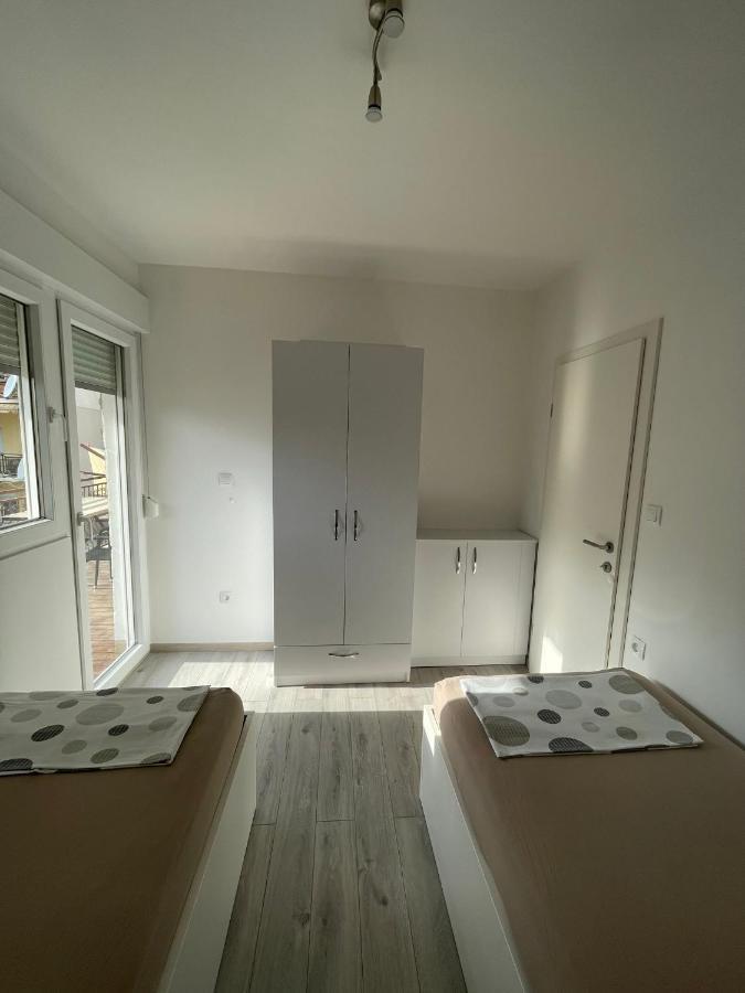 City Apartment Domagoj Omiš Buitenkant foto